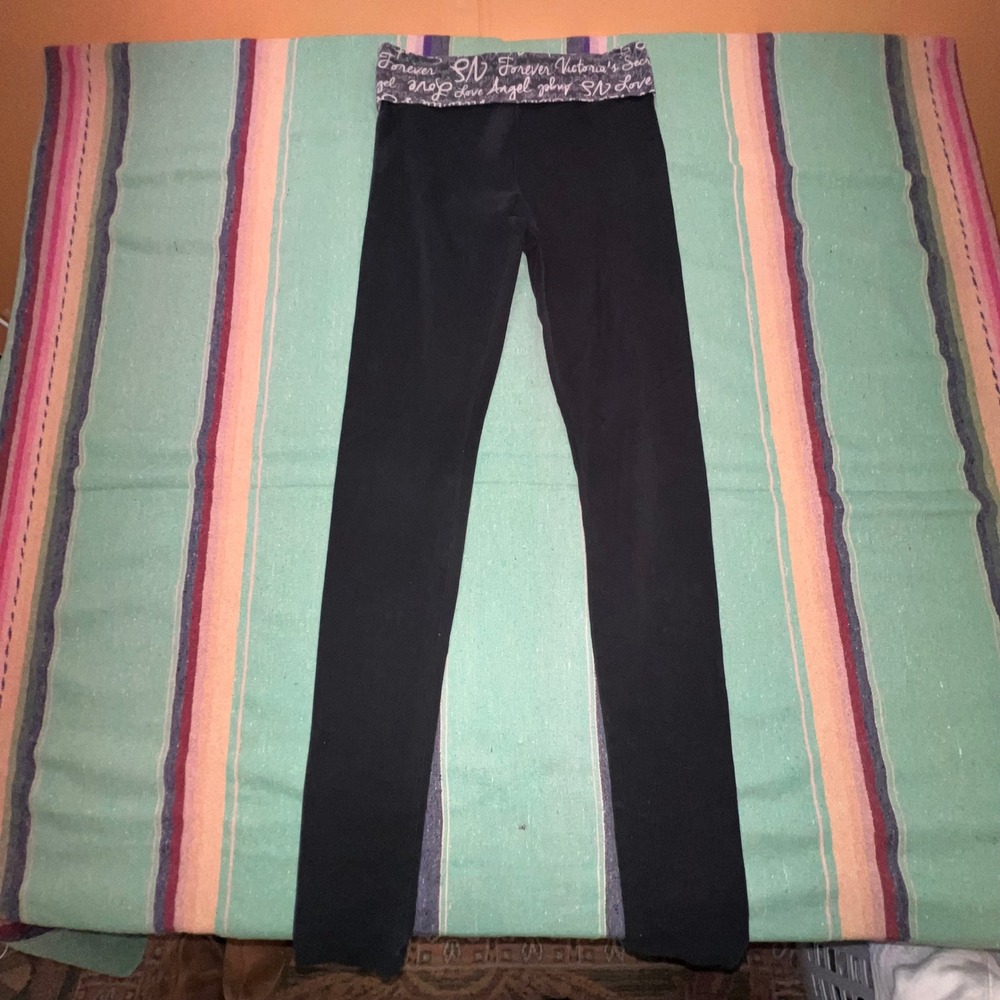 Victoria's Secret Yoga Leggings Womens M Long Black Foldover Love Angel Graphic